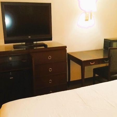 Oyo Hotel Mcintyre Ga, Us 441 Eksteriør billede