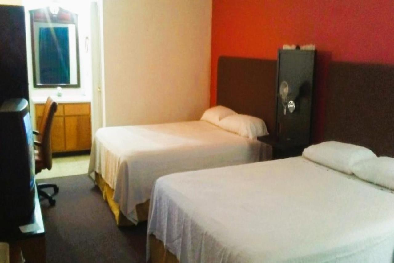 Oyo Hotel Mcintyre Ga, Us 441 Eksteriør billede